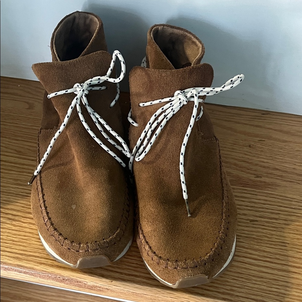 Toms Rio lace up Moccasins